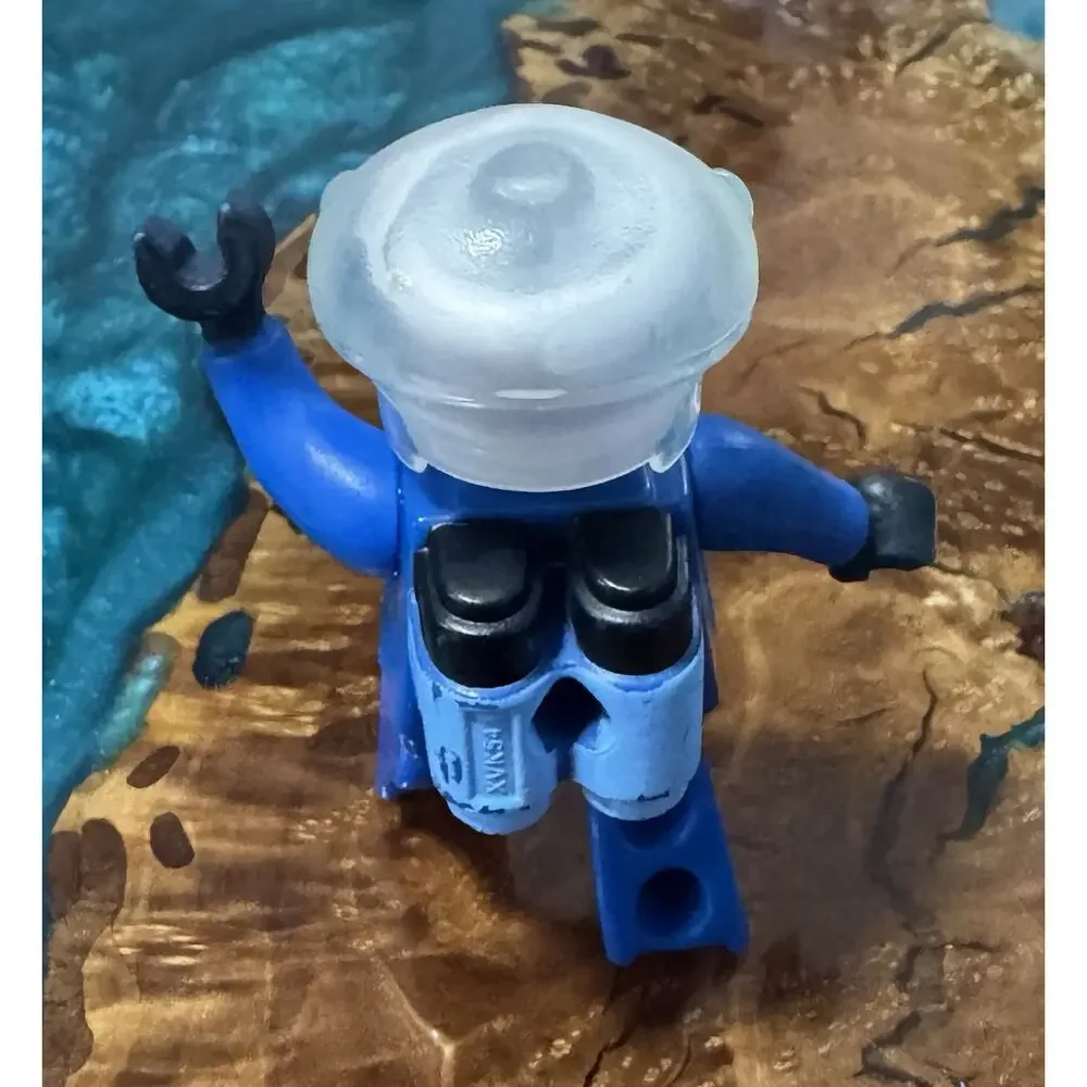 McDonalds Toy LEGO Mr. Freeze Mini-Figure 2008 Figure Batman 3” Tall